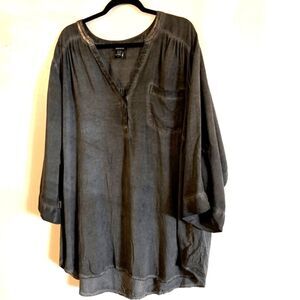 Torrid Gray Blouse 100% Rayon Top Adj Sleeves Decorated V-Neck Sz 4 Gorgeous